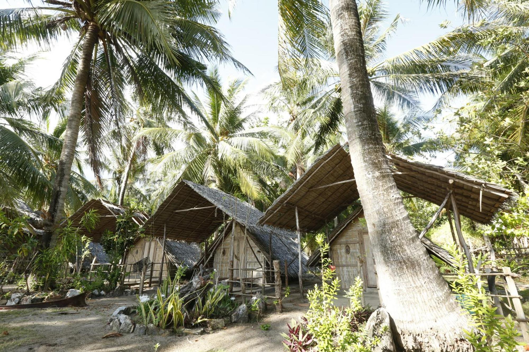 Villa Bunga Jabe à Îles Îles Karimunjawa Extérieur photo