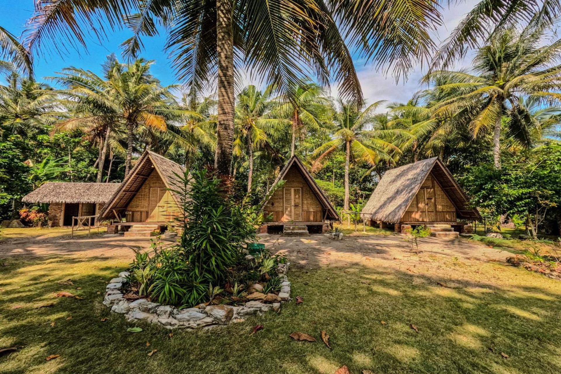 Villa Bunga Jabe à Îles Îles Karimunjawa Extérieur photo